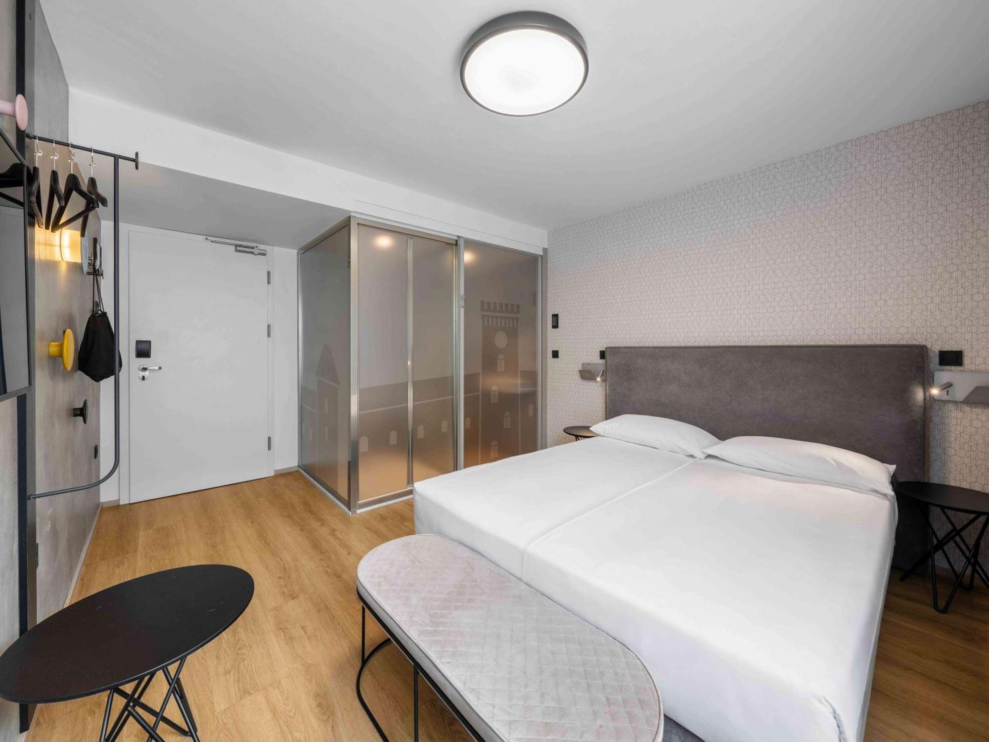 Ibis Styles Ljubljana Centre Hotel Exterior foto