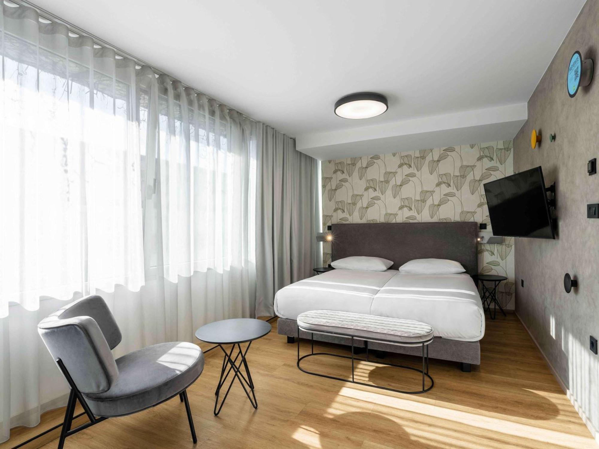 Ibis Styles Ljubljana Centre Hotel Exterior foto