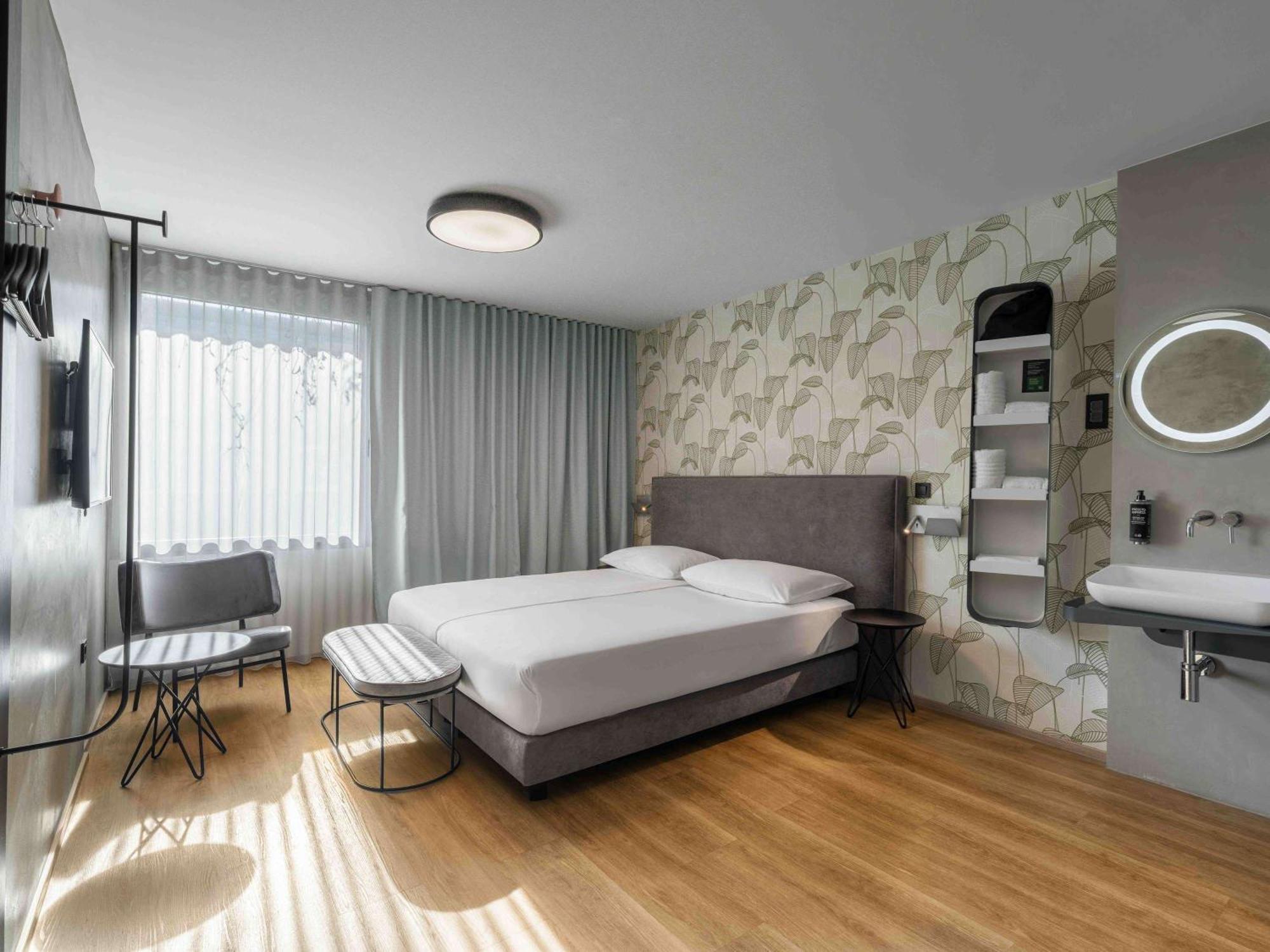 Ibis Styles Ljubljana Centre Hotel Exterior foto
